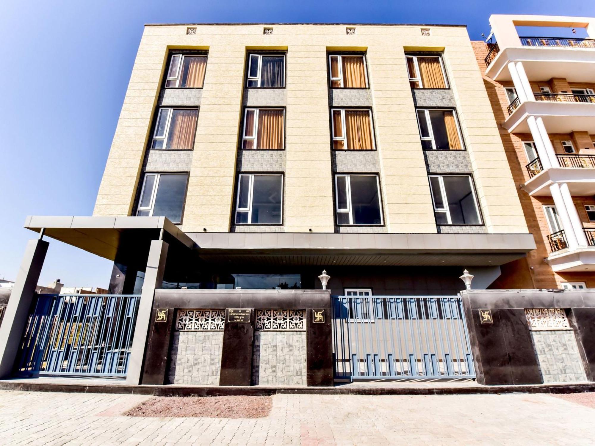Capital O Maurya Inn Джодпур Екстериор снимка